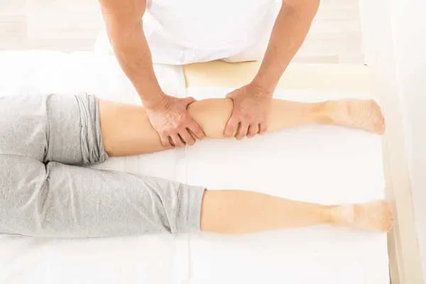 Gavekort 2 Helse og Idrætsklinikken i Lyngby, sports massage, venepumpemassage, ømme lægge, ømme muskler, ømme ben